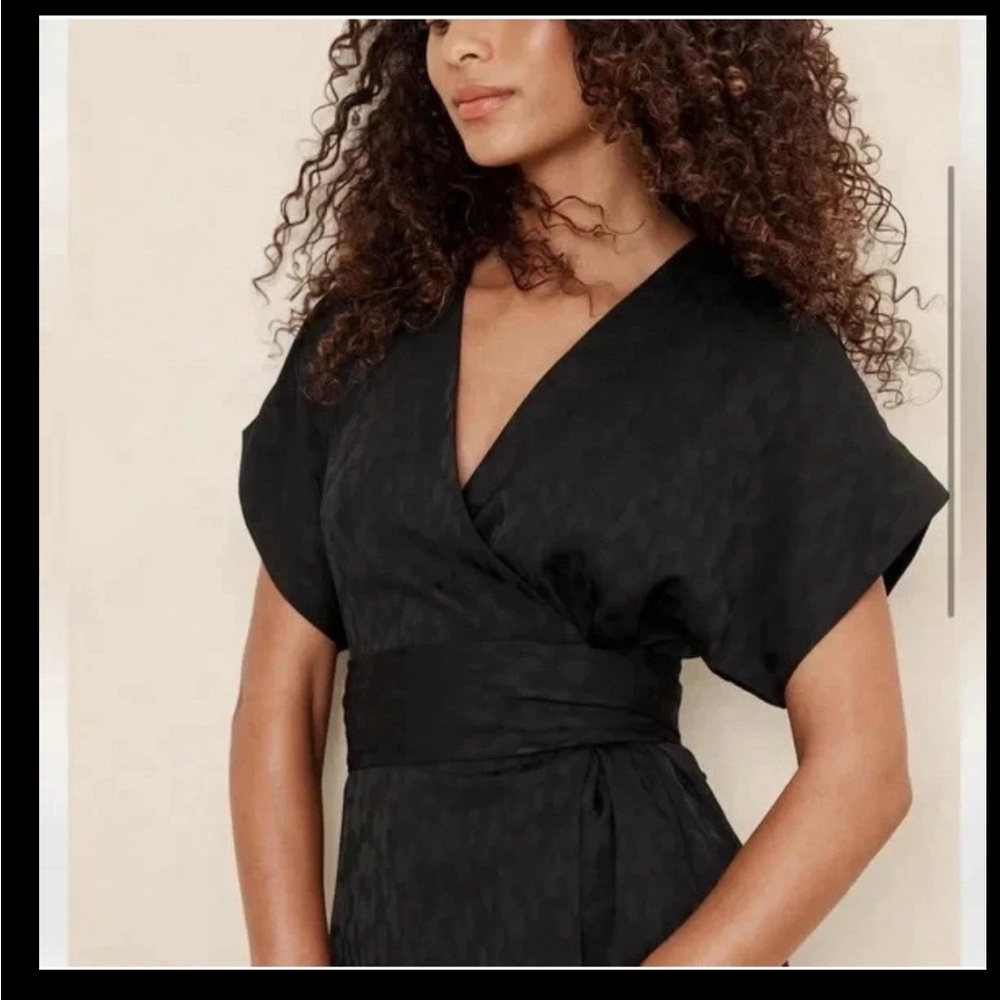 Banana Republic L Wrap Jacquard Top Black #710016 NWT
